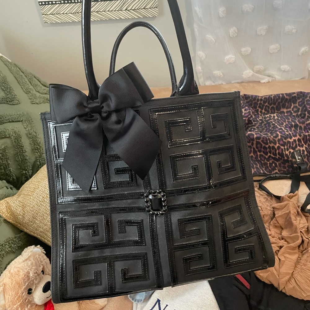 My flat in London purse